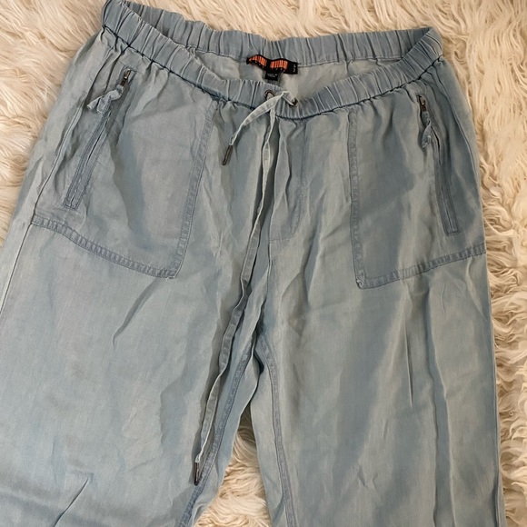 💙F21 Ankle Pants.  NWOT💙 - Picture 2 of 13